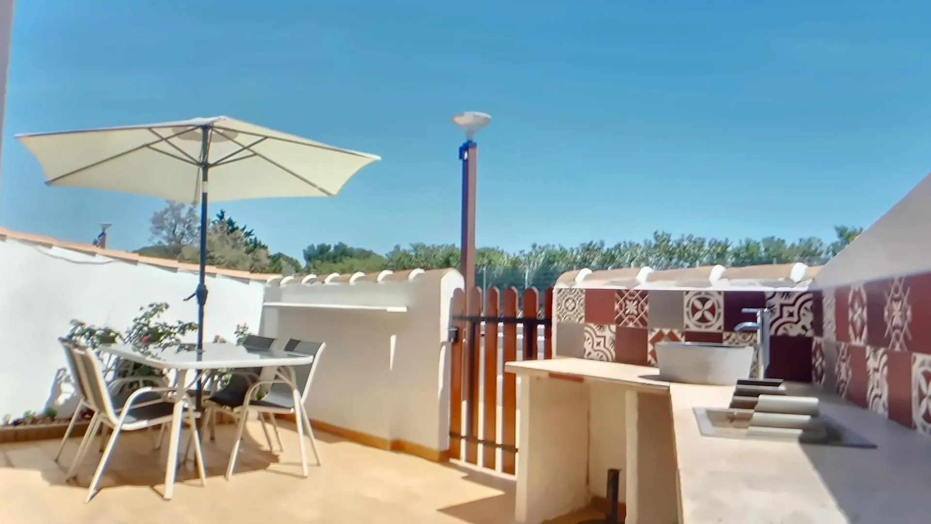 Appartement 7 Pers. Avec Terrasse Aux Saintes-Maries - Fr-1-475-172