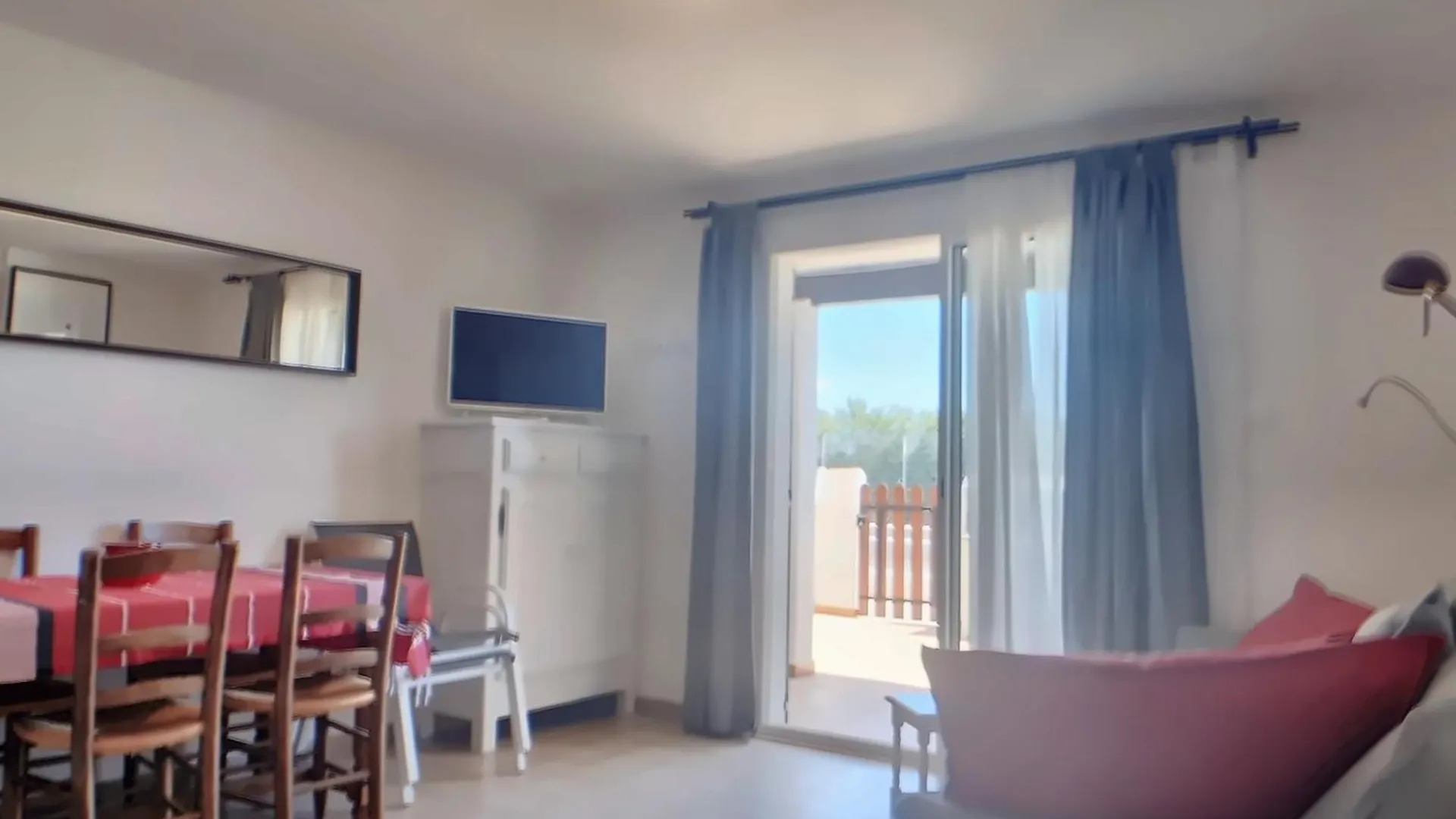 Appartement 7 Pers. Avec Terrasse Aux Saintes-Maries - Fr-1-475-172 0*, Saintes-Maries-de-la-Mer